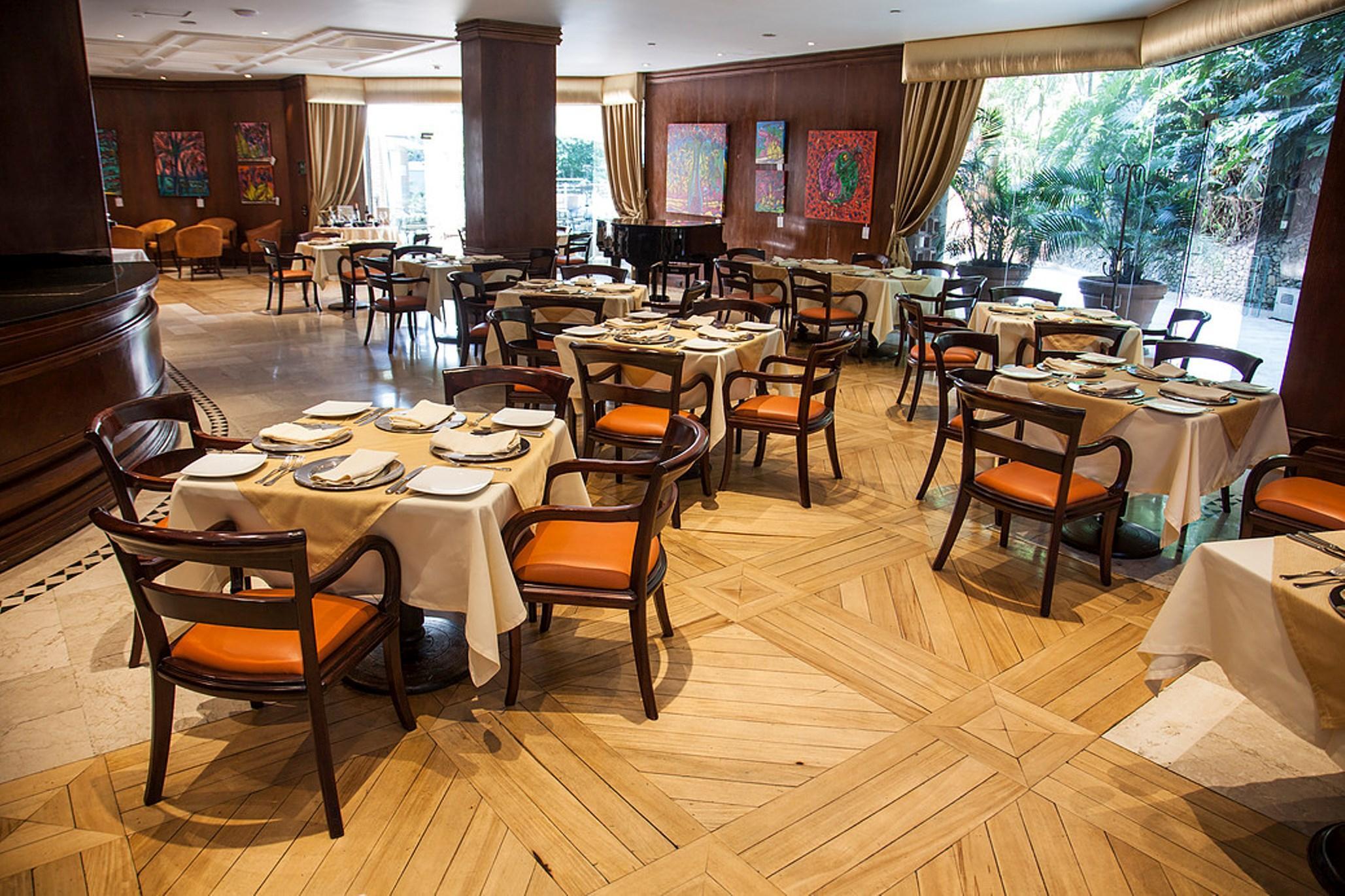 Hotel Dann Carlton Belfort Medellín Kültér fotó The restaurant